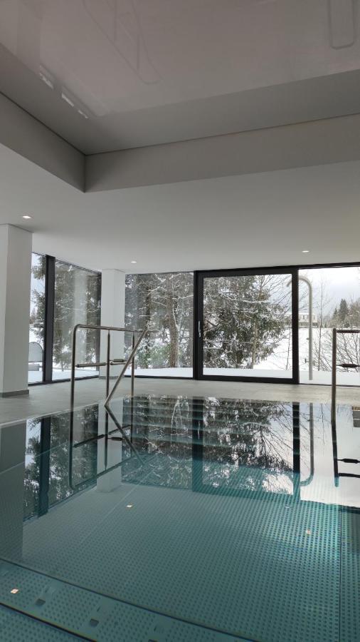 Studio 20Qm Mit Balkon Und Innenpool - 22010 Schluchsee Luaran gambar
